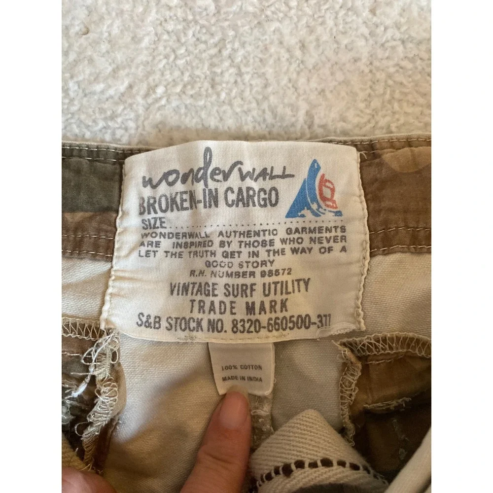 Wonderwall Broken-In Cargo Shorts Mens 34 Tan Khaki Vintage Surf Utility Cotton